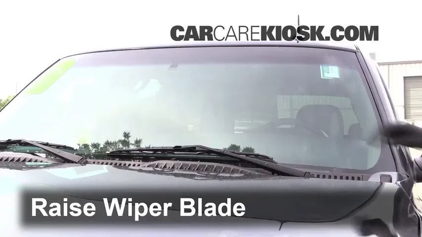 2003 Chevrolet Tahoe LS 5.3L V8 Windshield Wiper Blade (Front)